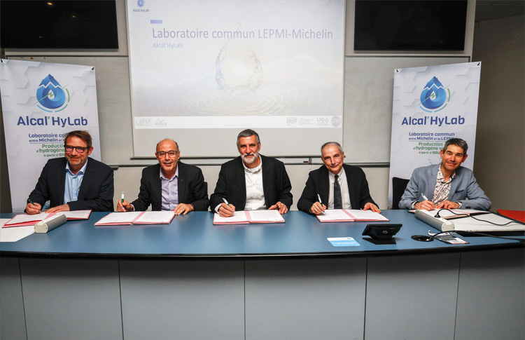 Signataires de l'association entre LEPMI et Michelin